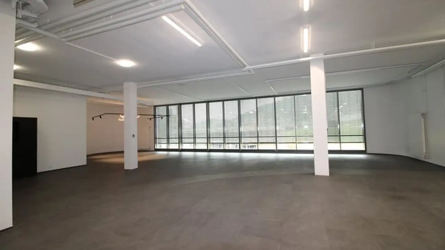 Commerciale in affitto - Summelenweg 93, 8808 Pfäffikon SZ