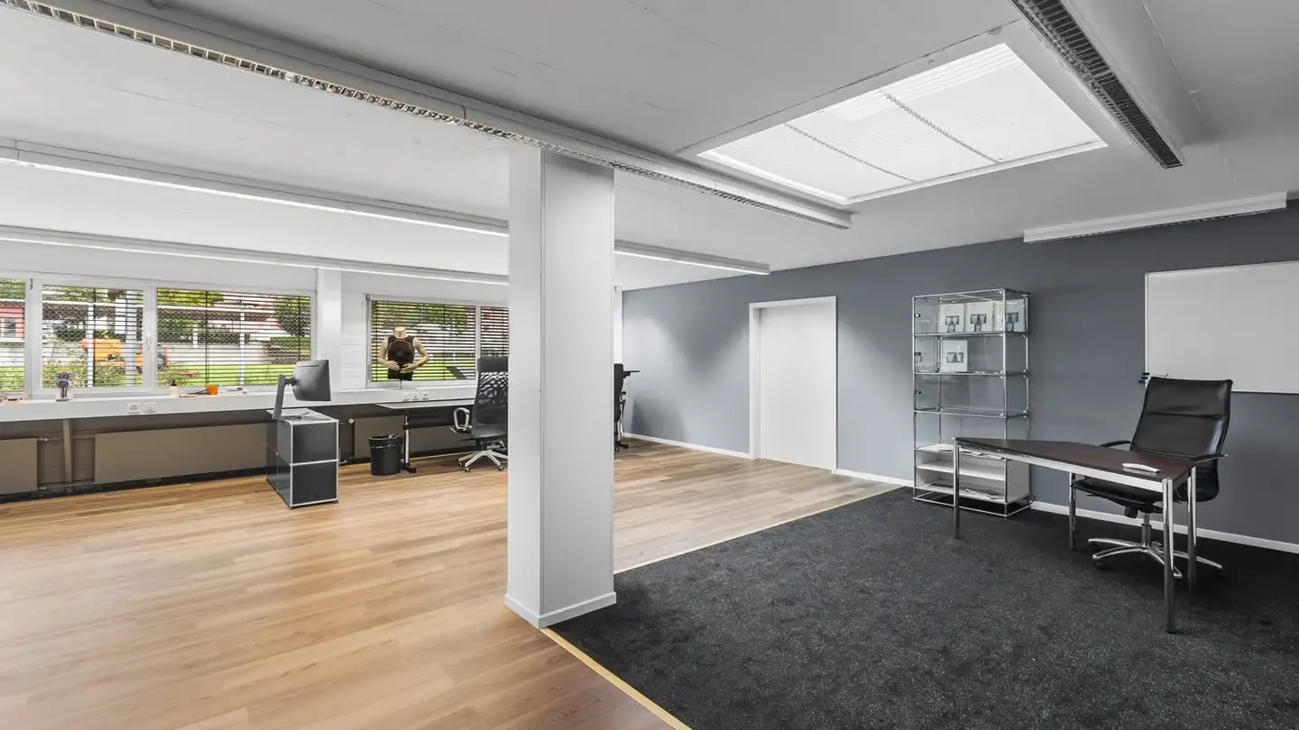 Bürofläche mieten - Roosstrasse 49, 8832 Wollerau