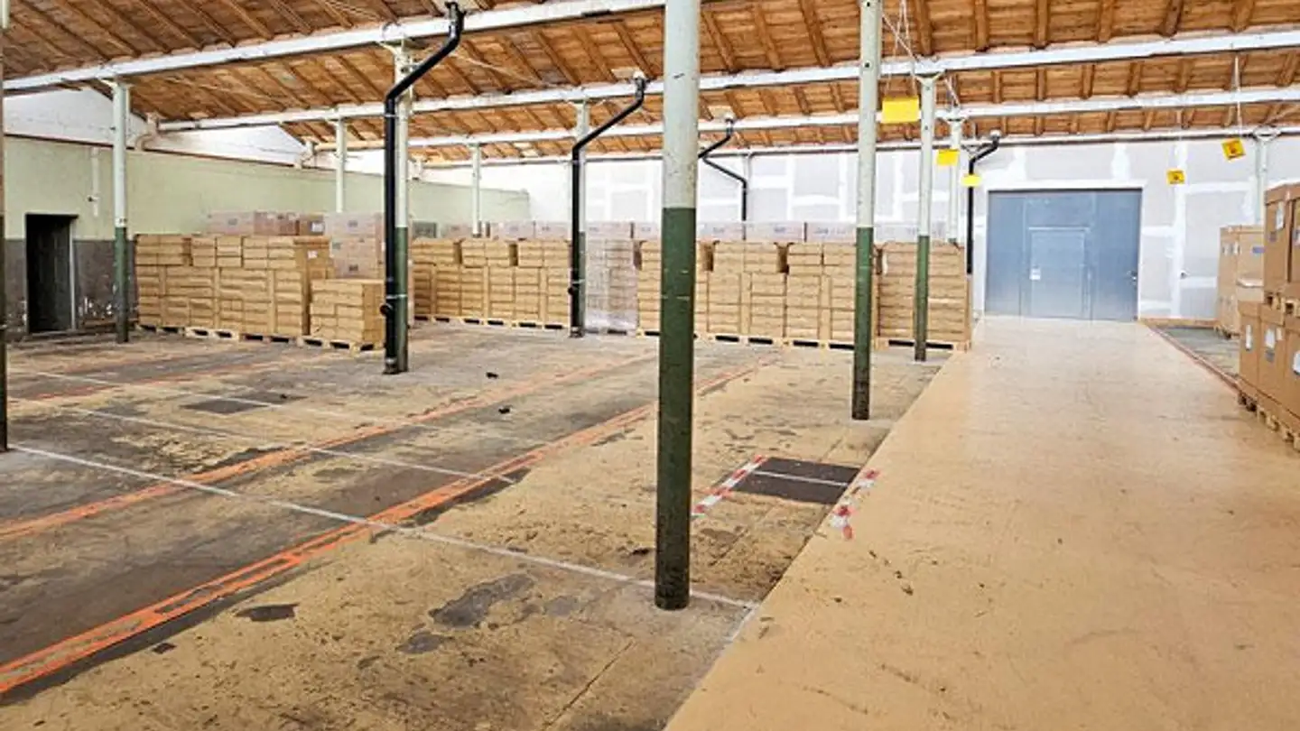 Commercial à louer - Fabrikstrasse 2, 8867 Niederurnen - Photo 2