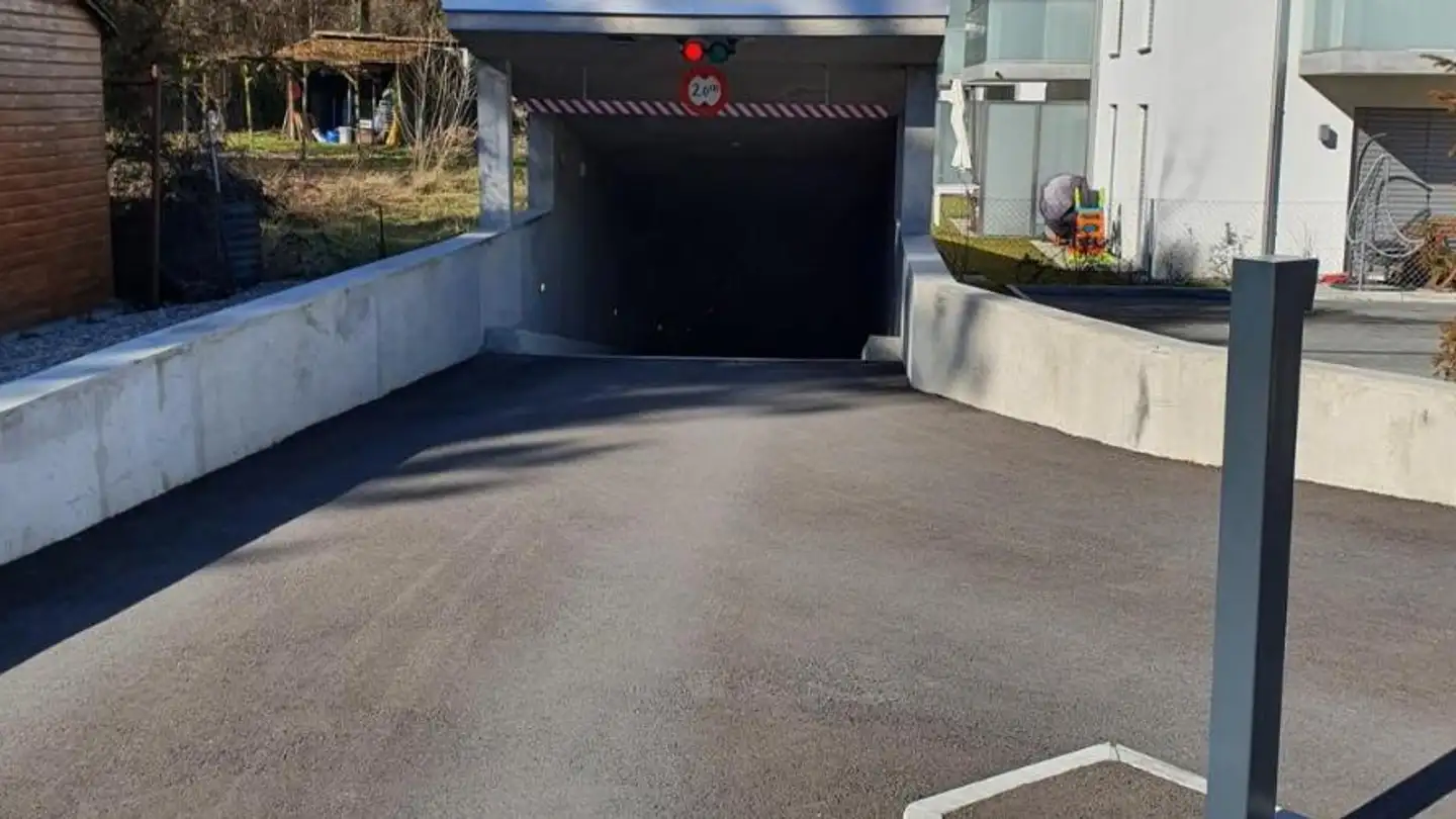 Place de parking intérieure pour moto à louer - Chemin D' Archamps 20, 1257 La Croix-de-Rozon