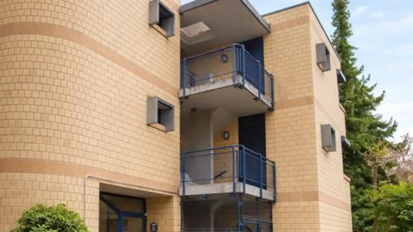 Bureau à louer - Emil Frey-Strasse 140, 4142 Münchenstein