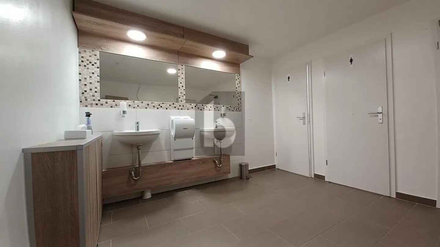 Commerciale in affitto - 5275 Etzgen - Photo 3