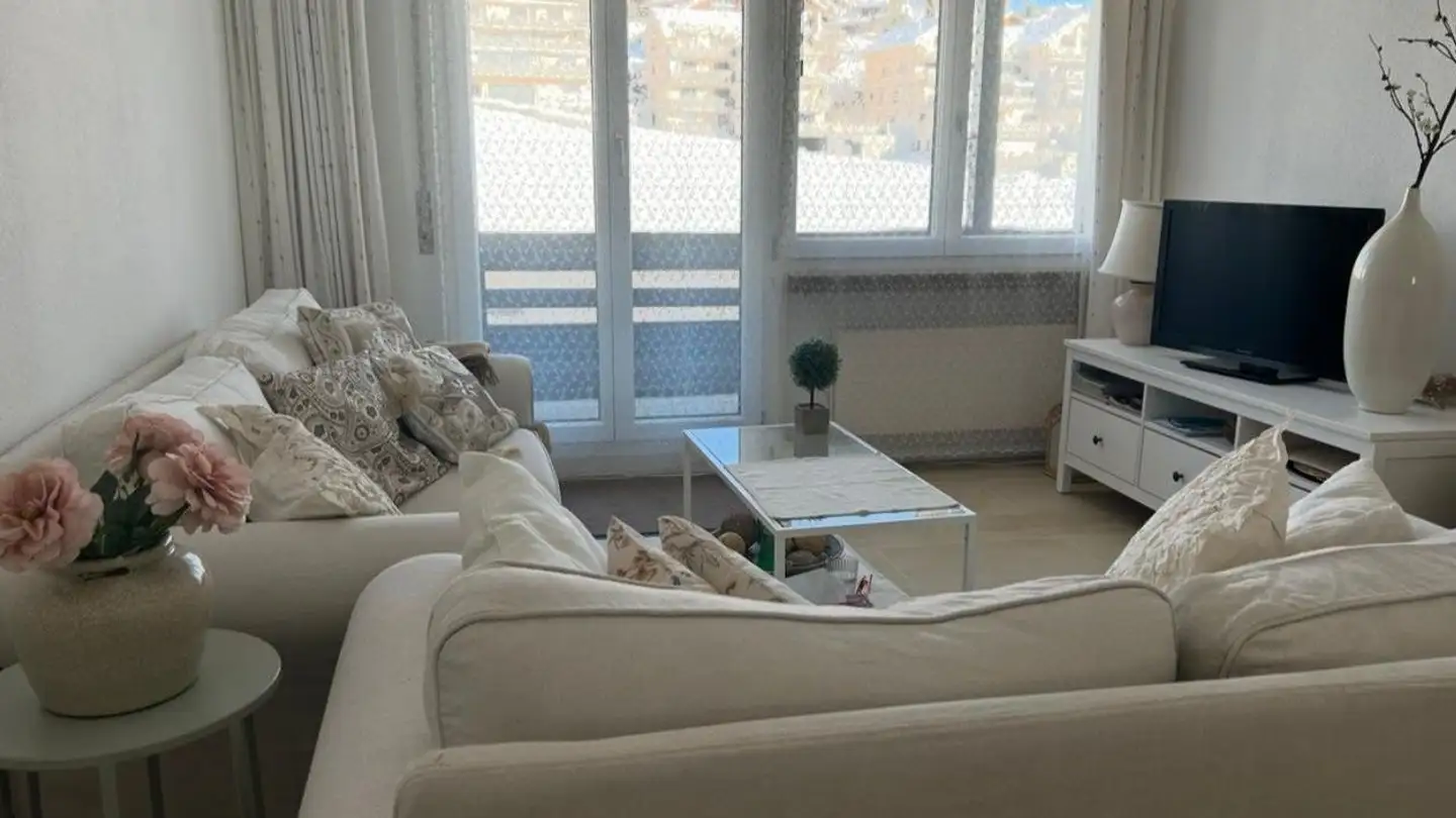 Mehrfamilienhaus kaufen - Jessenenstrasse 11, 8843 Oberiberg - Foto 2