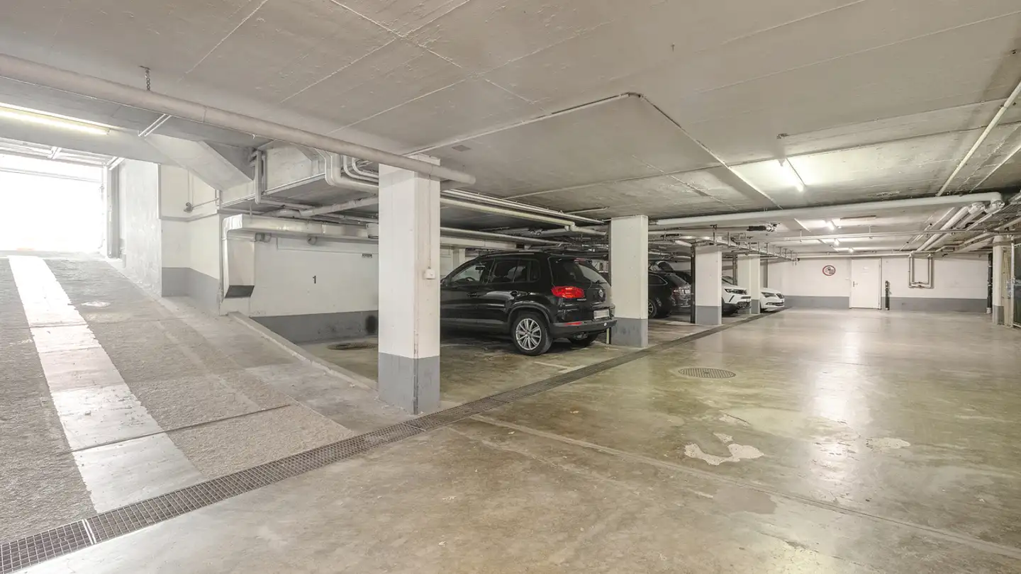 Parcheggio sotterraneo in affitto - Bachtelenweg 3, 4125 Riehen
