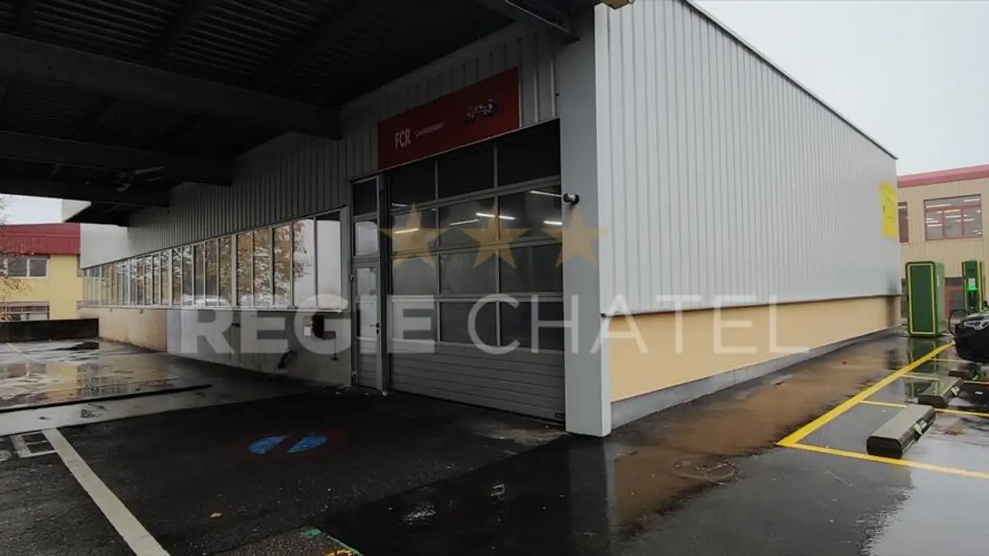 Magasin à louer - Route Du Grand-Lancy, 1212 Grand-Lancy - Photo 2