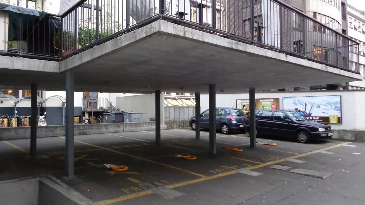 Place de parking extérieure à louer - St. Urbangasse 8, 8001 Zürich - Photo 2
