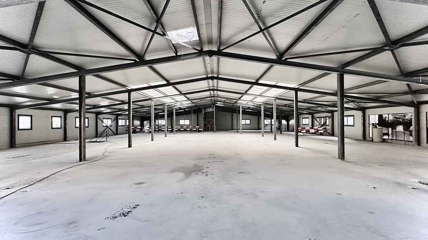 Mixed-use building for sale - 1950 Sion