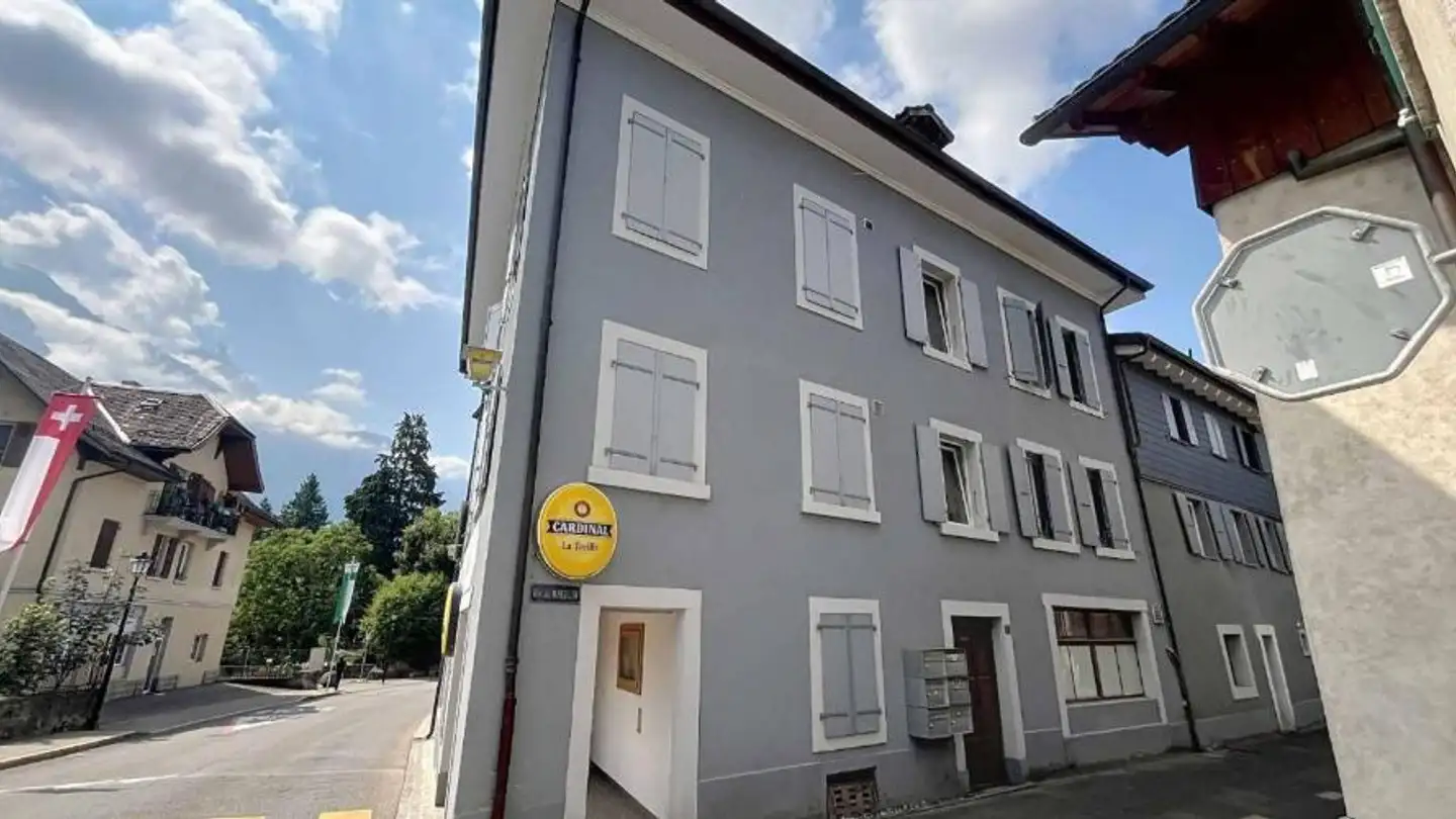 Residential building for sale - 1880 Bex - Photo 3