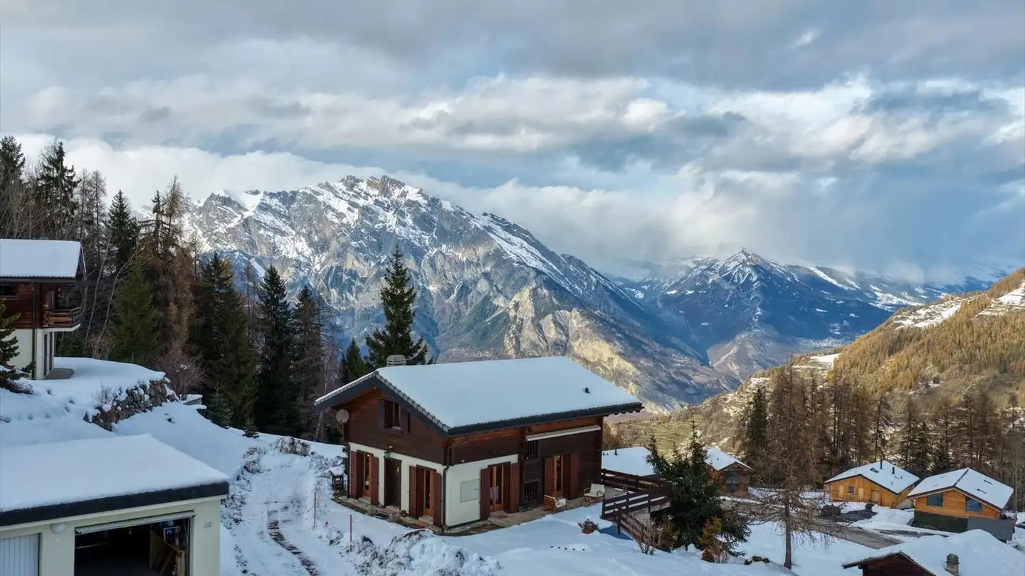 Chalet for sale - 1918 La Tzoumaz - Photo 2