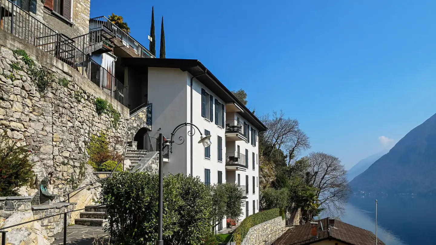 Apartment for rent - 6978 Gandria