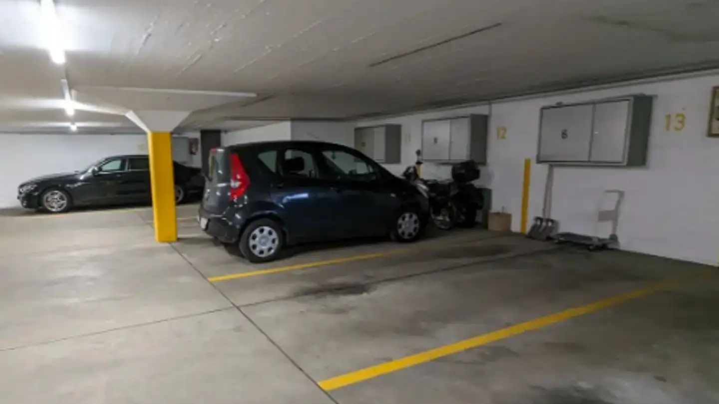 Garage individuel à louer - 8044 Zürich