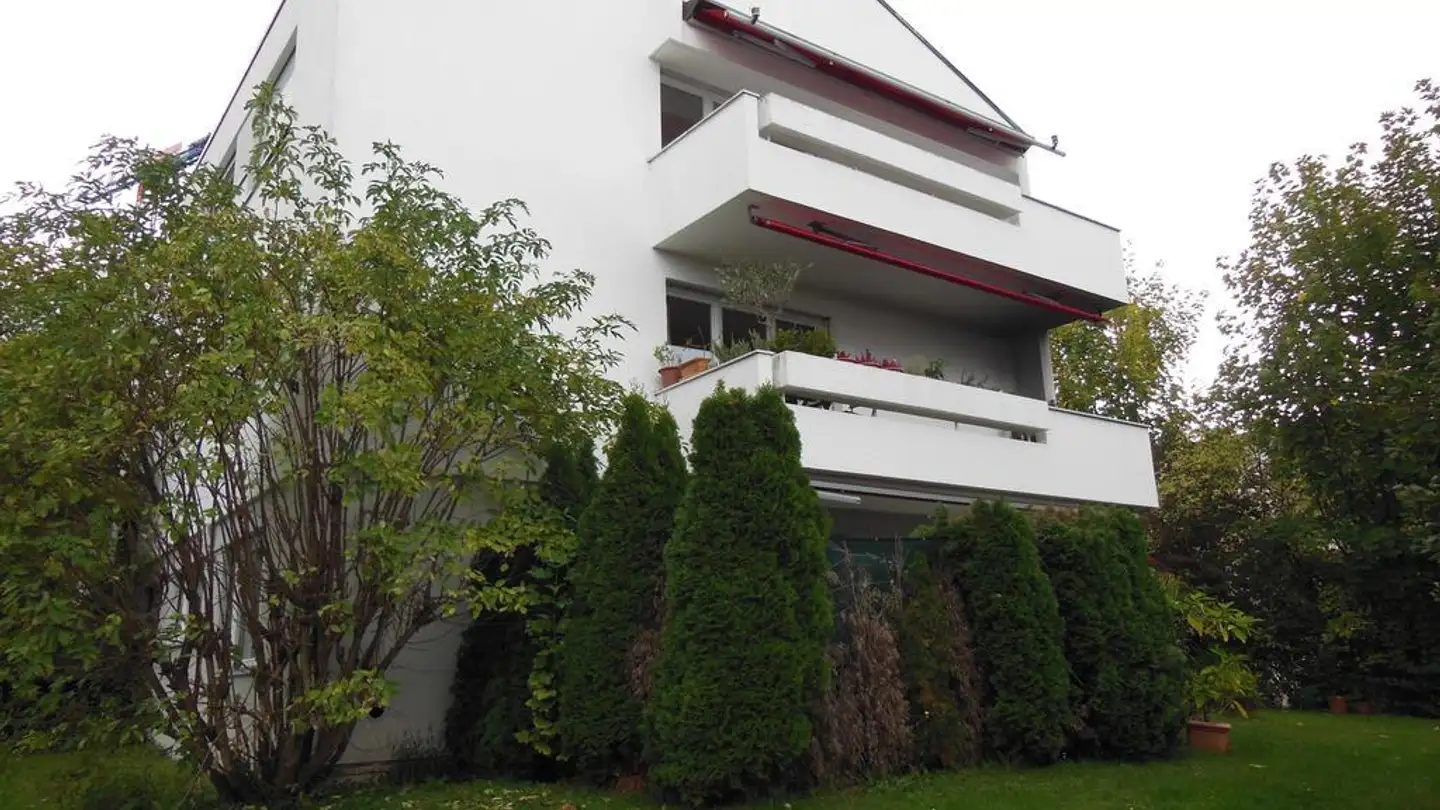 Place de parking souterraine à louer - Wängirain 8, 8704 Herrliberg