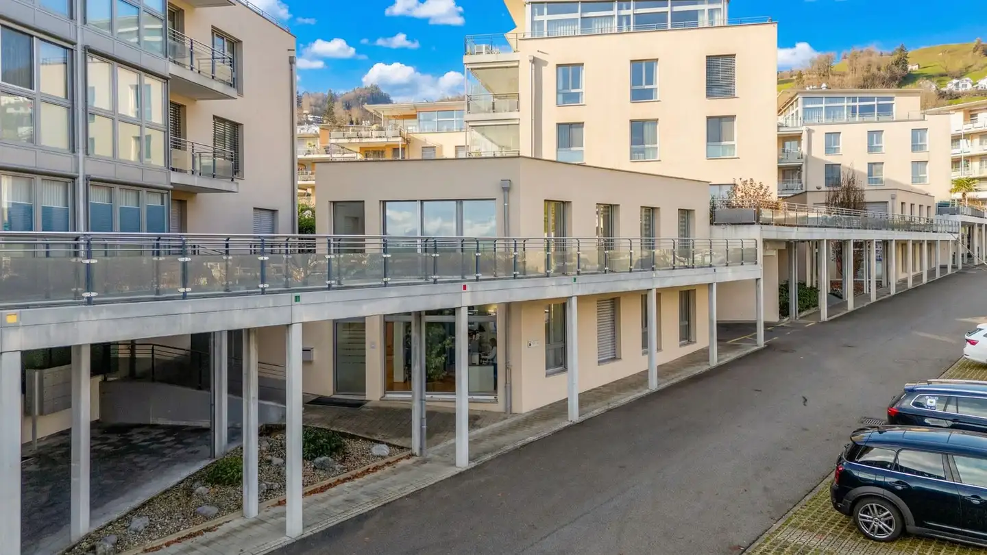 Single house for sale - Sonnenbergstrasse 11, 6052 Hergiswil NW