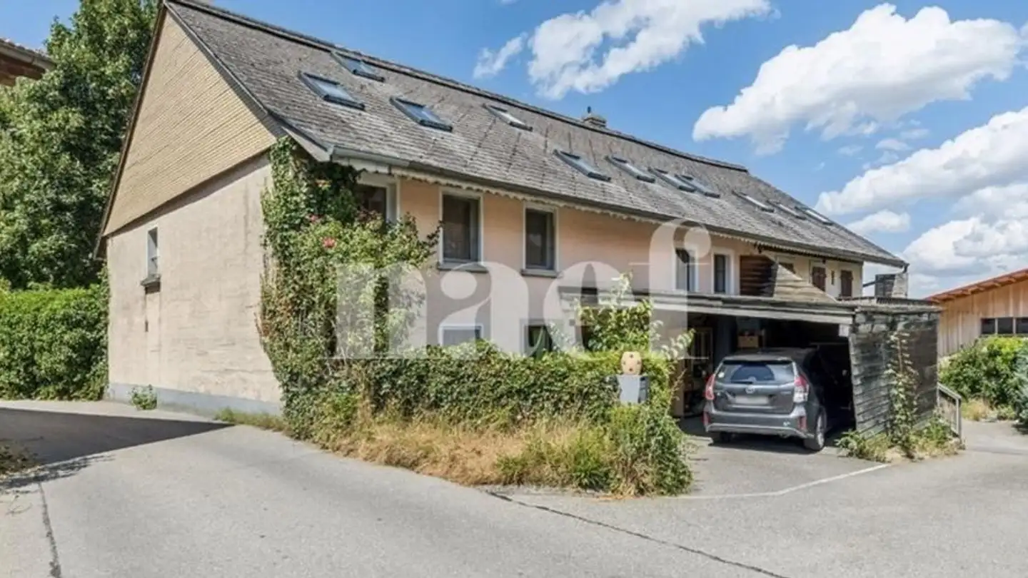 Semi-detached house for sale - 1642 Sorens
