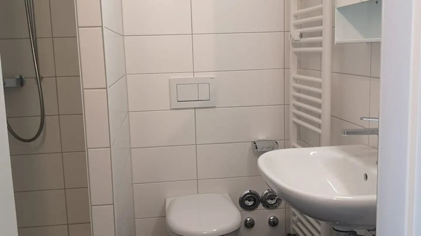 Studio in affitto - Chemin Du Parc / Parkweg 10, 2502 Biel/Bienne - Photo 4