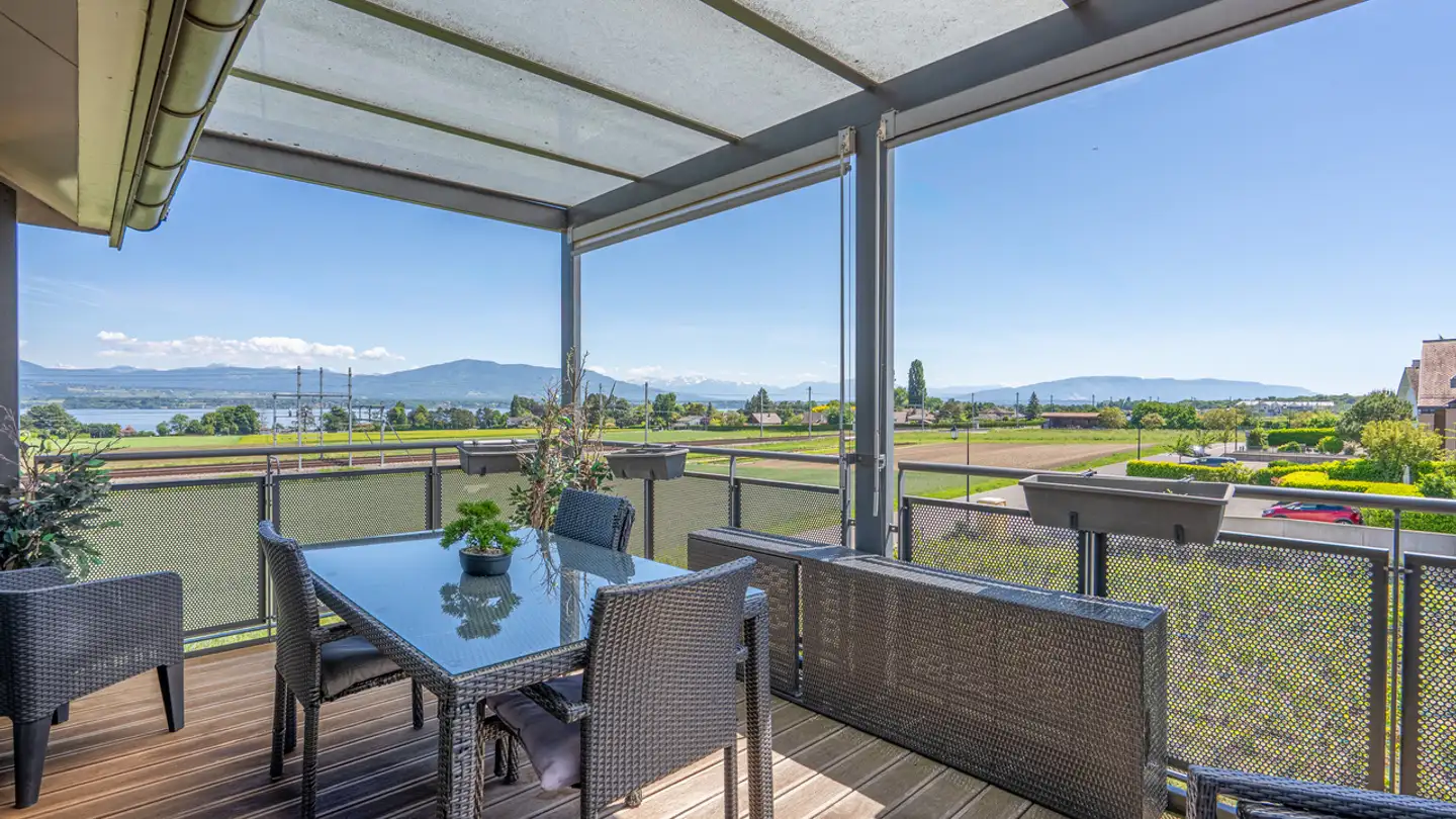 Stepped apartment for sale - 1297 Founex