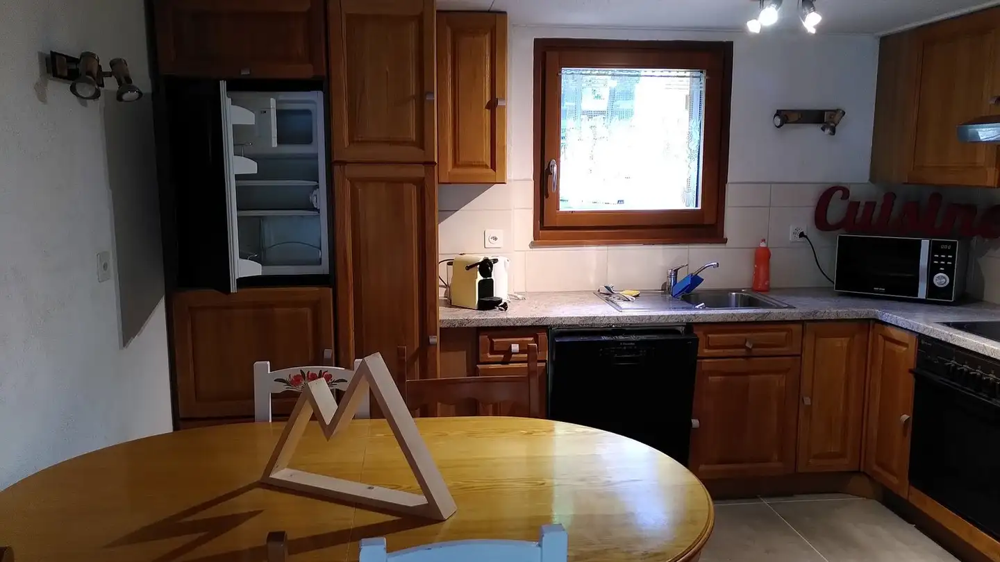 Apartment for rent - Route Du Botza 58, 1911 Ovronnaz - Photo 2