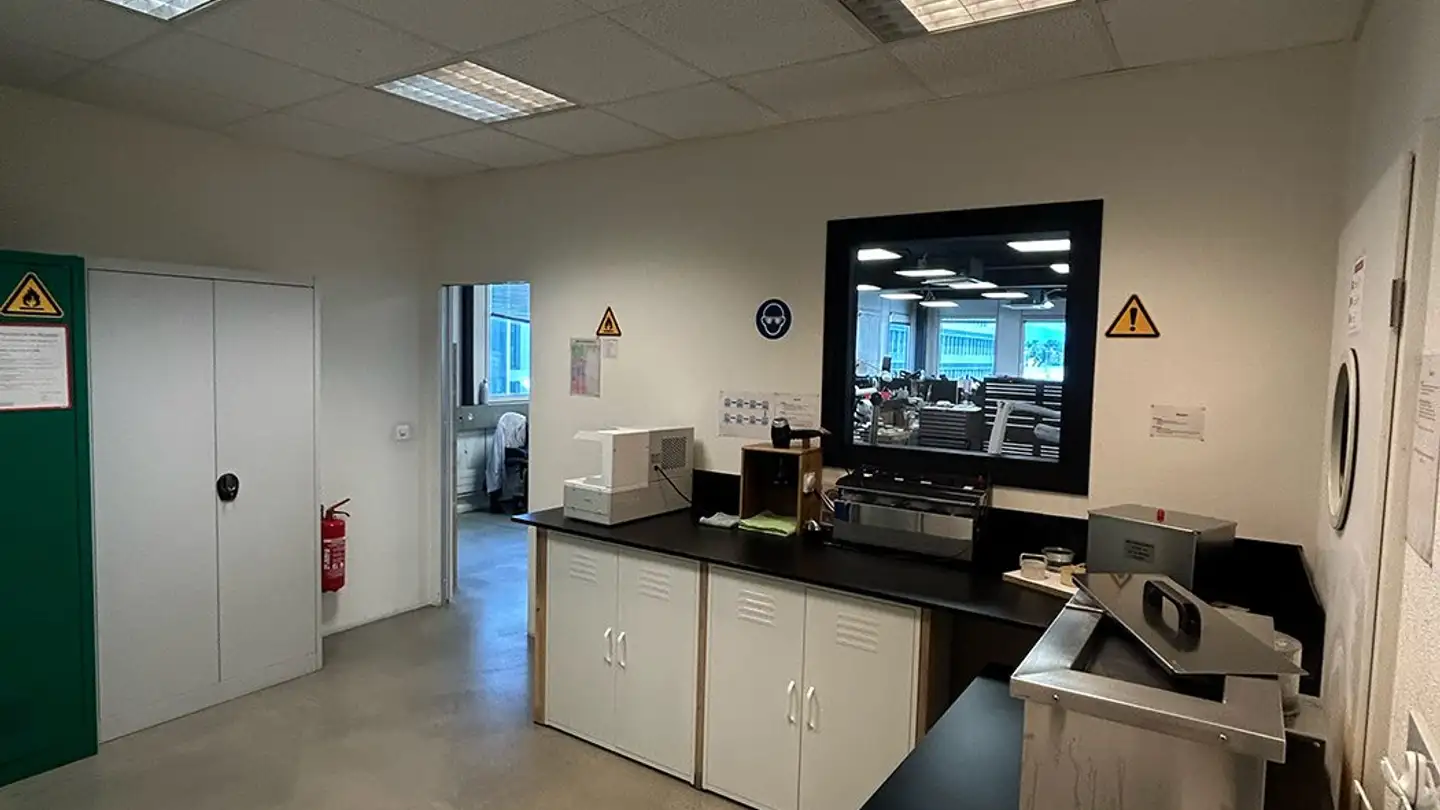 Immeuble mixte à louer - Chemin Des Aulx 18, 1228 Plan-les-Ouates