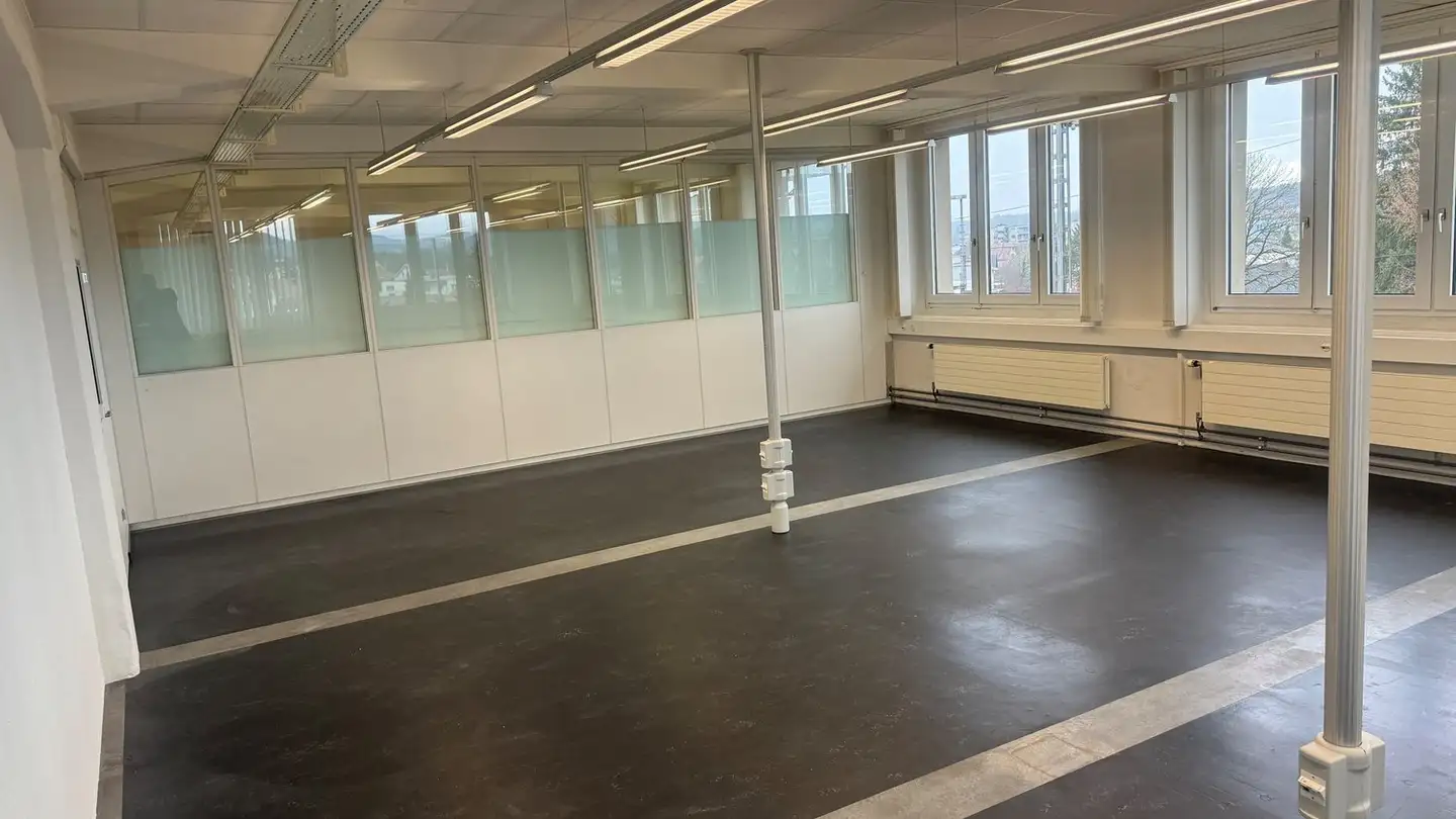 Bureau à louer - Lagerstrasse 41, 3360 Herzogenbuchsee