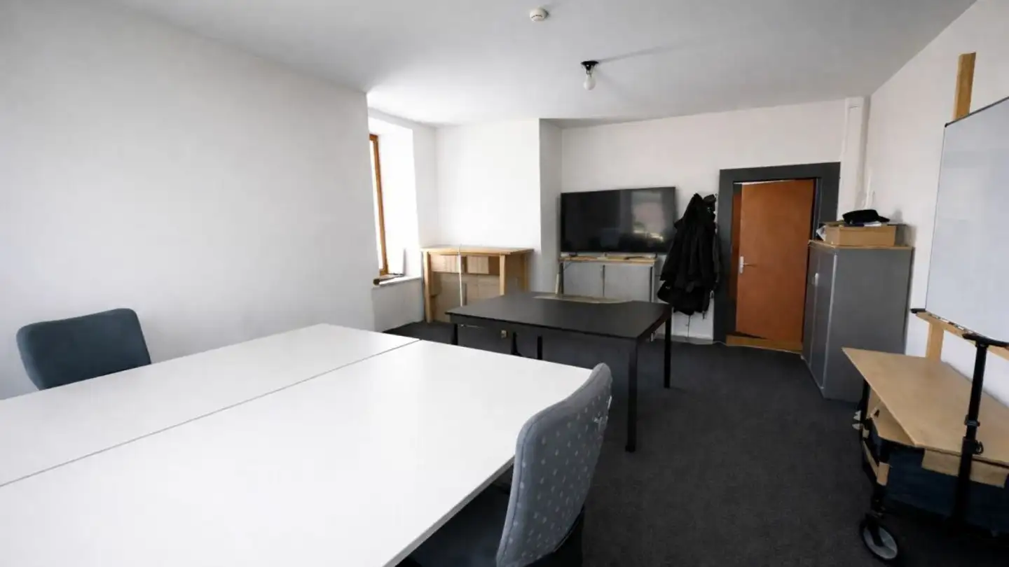 Gewerbe mieten - Rue Marie-Anne-Calame 5, 2400 Le Locle - Foto 3