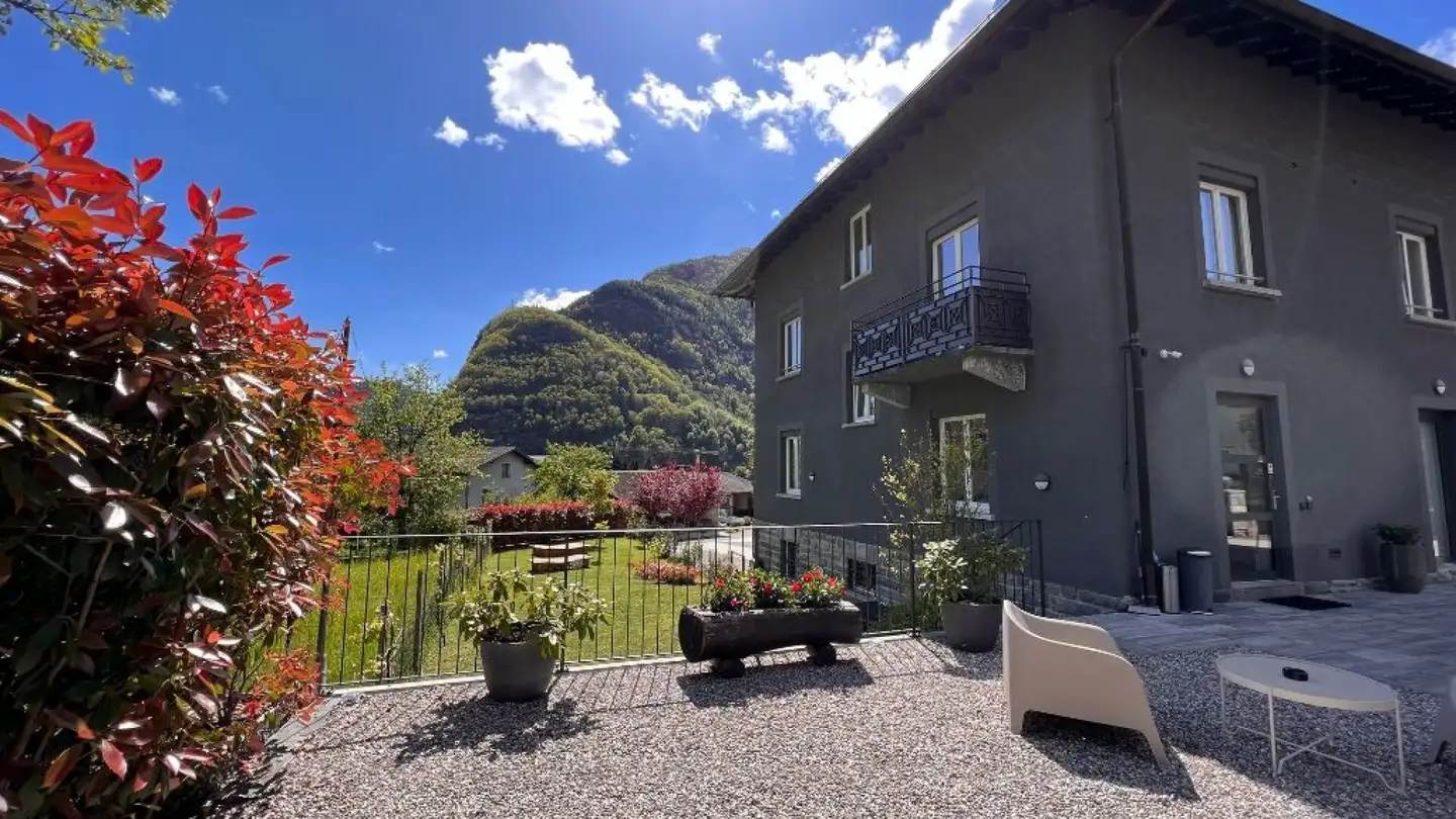 Hotel for sale - In Brïèe 29, 6672 Gordevio