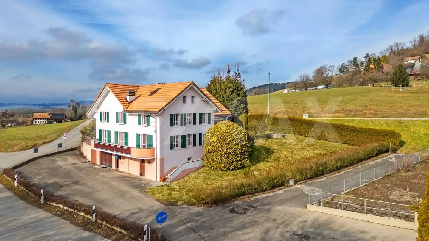 Single house for sale - 1675 Vauderens