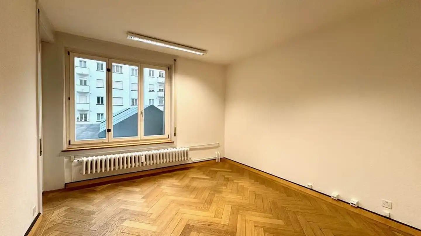 Gewerbe mieten - Rue De La Gare / Bahnhofstrasse 12, 2502 Biel/Bienne - Foto 3