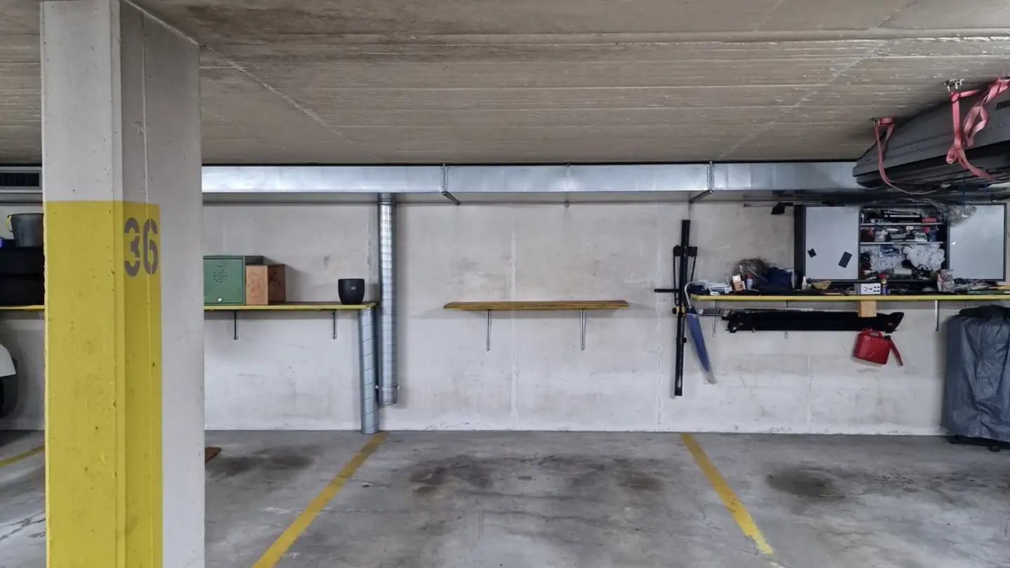 Single garage for rent - Grütstrasse 4, 8645 Jona