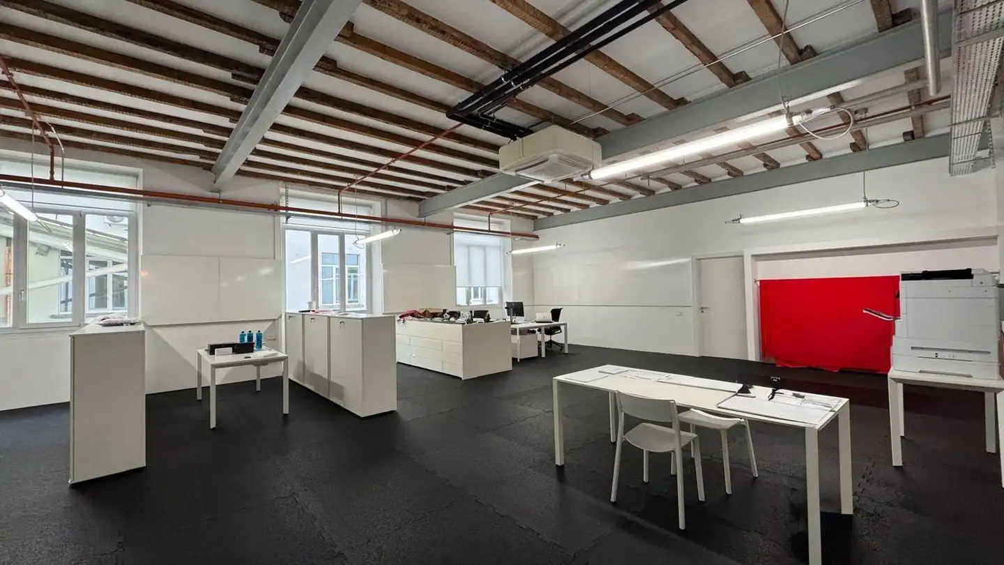 Grande magazzino in affitto - Via Giuseppe Corti 5, 6828 Balerna - Foto 2