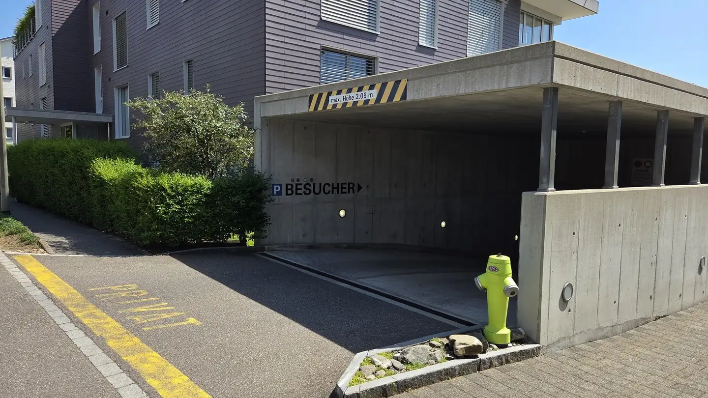 Parcheggio esterno in affitto - Tumbelenstrasse 60, 8330 Pfäffikon ZH