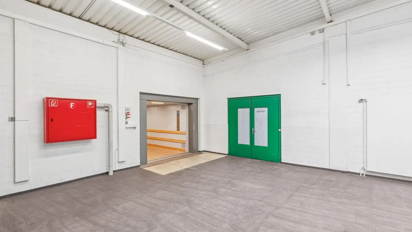 Edificio ad uso misto in affitto - Längmatt 3, 6212 St. Erhard - Photo 2