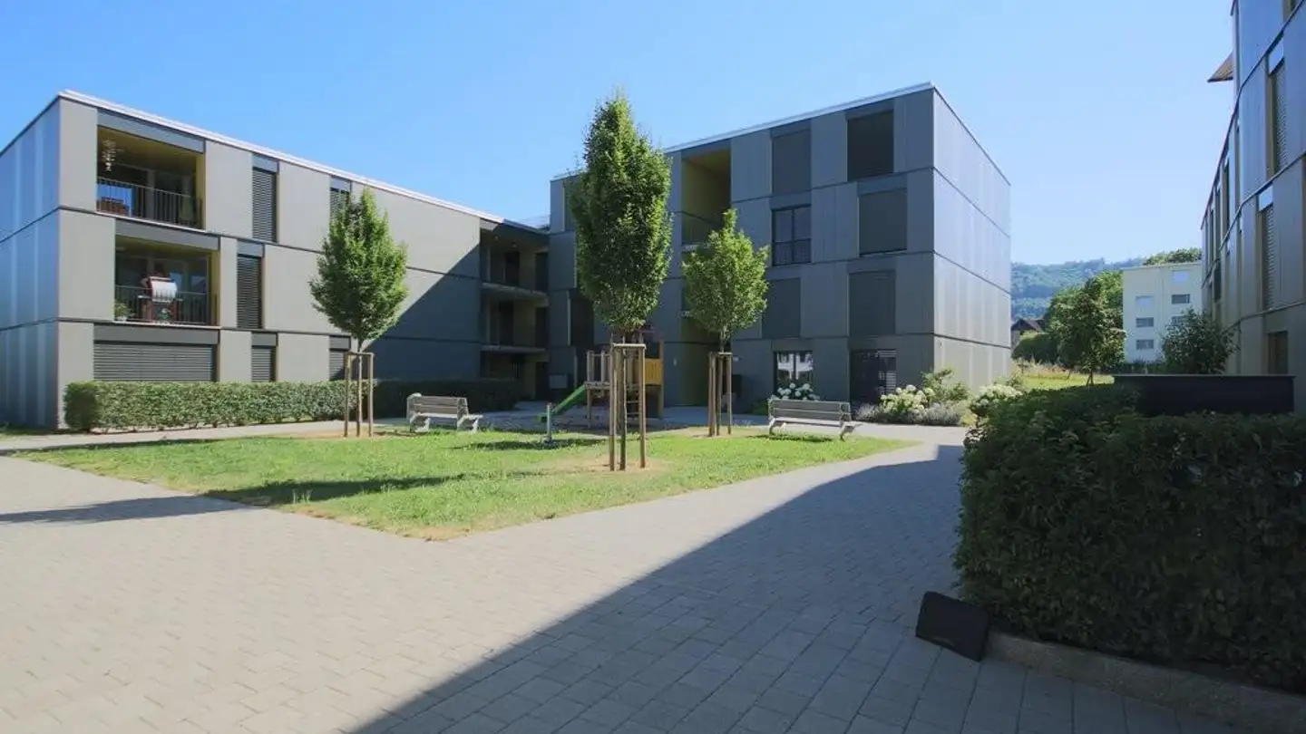 Place de parking souterraine à louer - Langelenstrasse, 5606 Dintikon