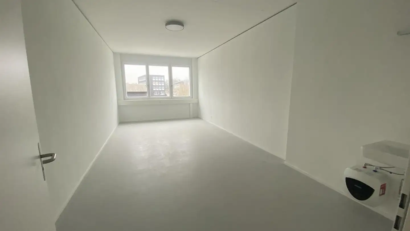 Office space for rent - Tägerhardstrasse 99, 5430 Wettingen