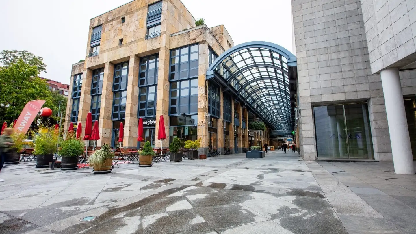 Office space for rent - Baarerstrasse 14, 6300 Zug - Photo 2