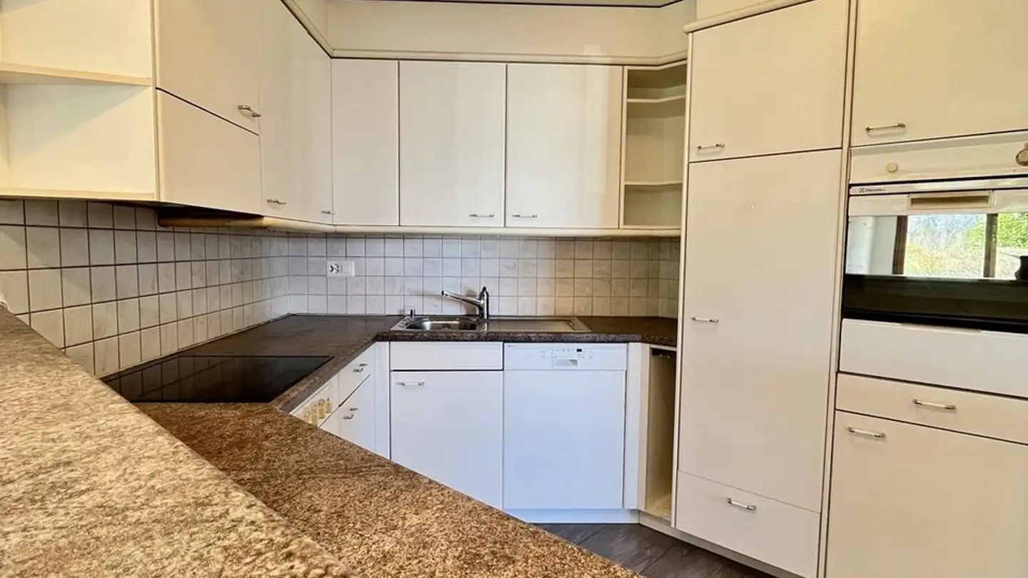 Apartment for rent - Alpenweg, 3661 Uetendorf - Photo 2