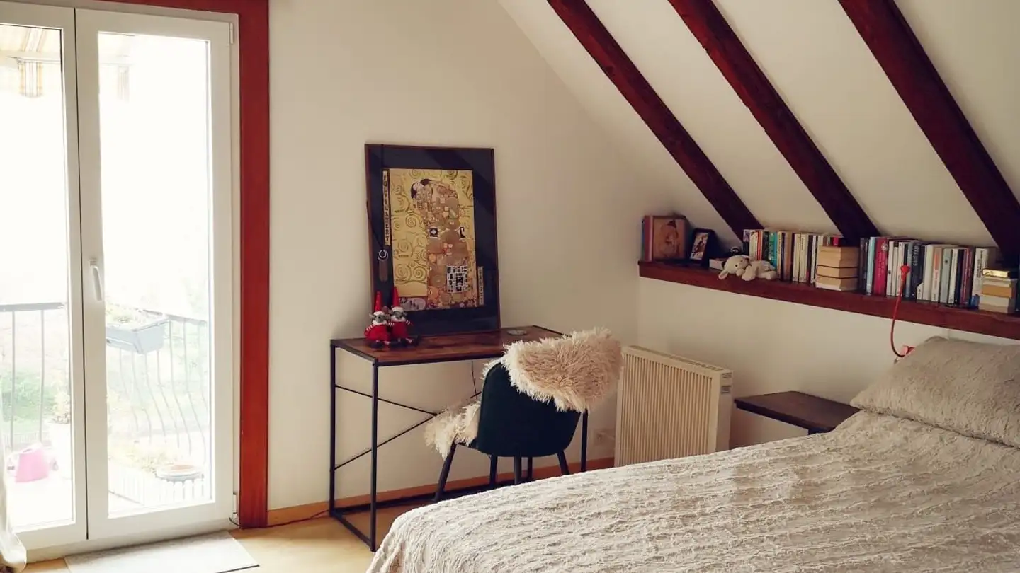 Attic flat for rent - Zollerstrasse 16, 8703 Erlenbach ZH - Photo 2