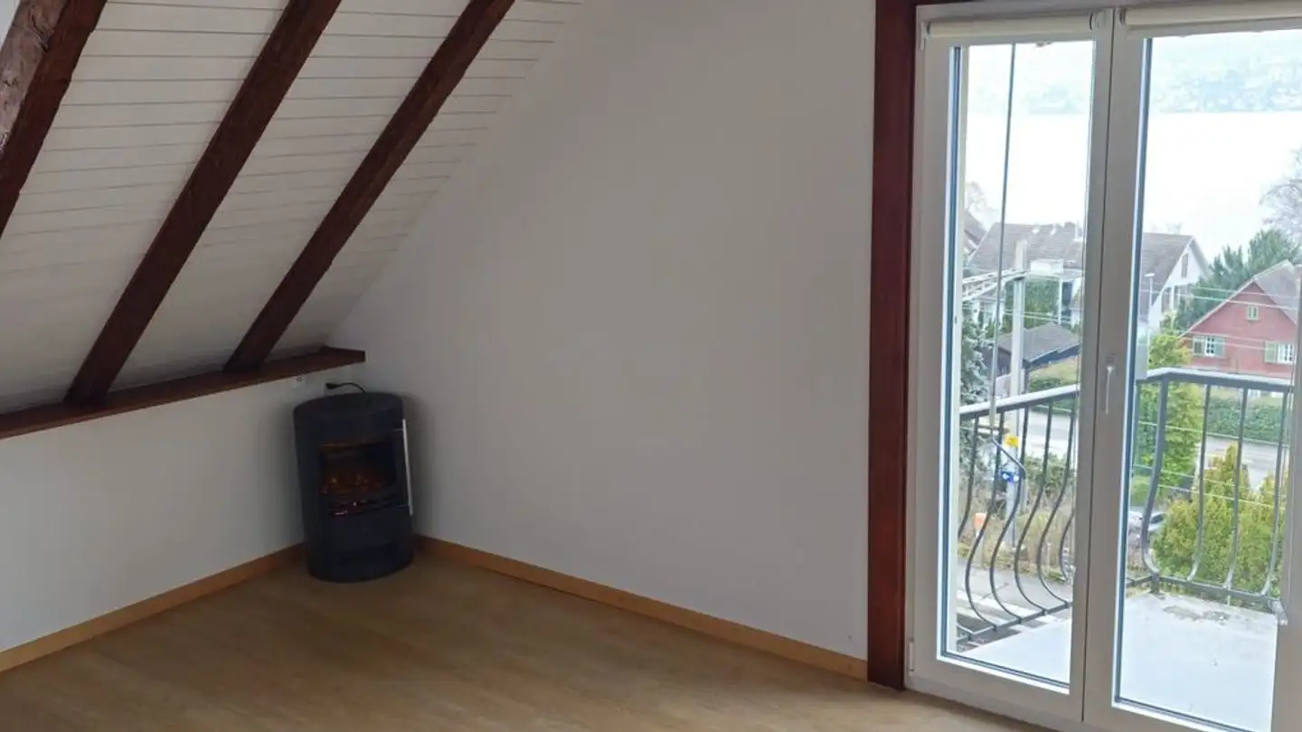 Attic flat for rent - Zollerstrasse 16, 8703 Erlenbach ZH - Photo 4