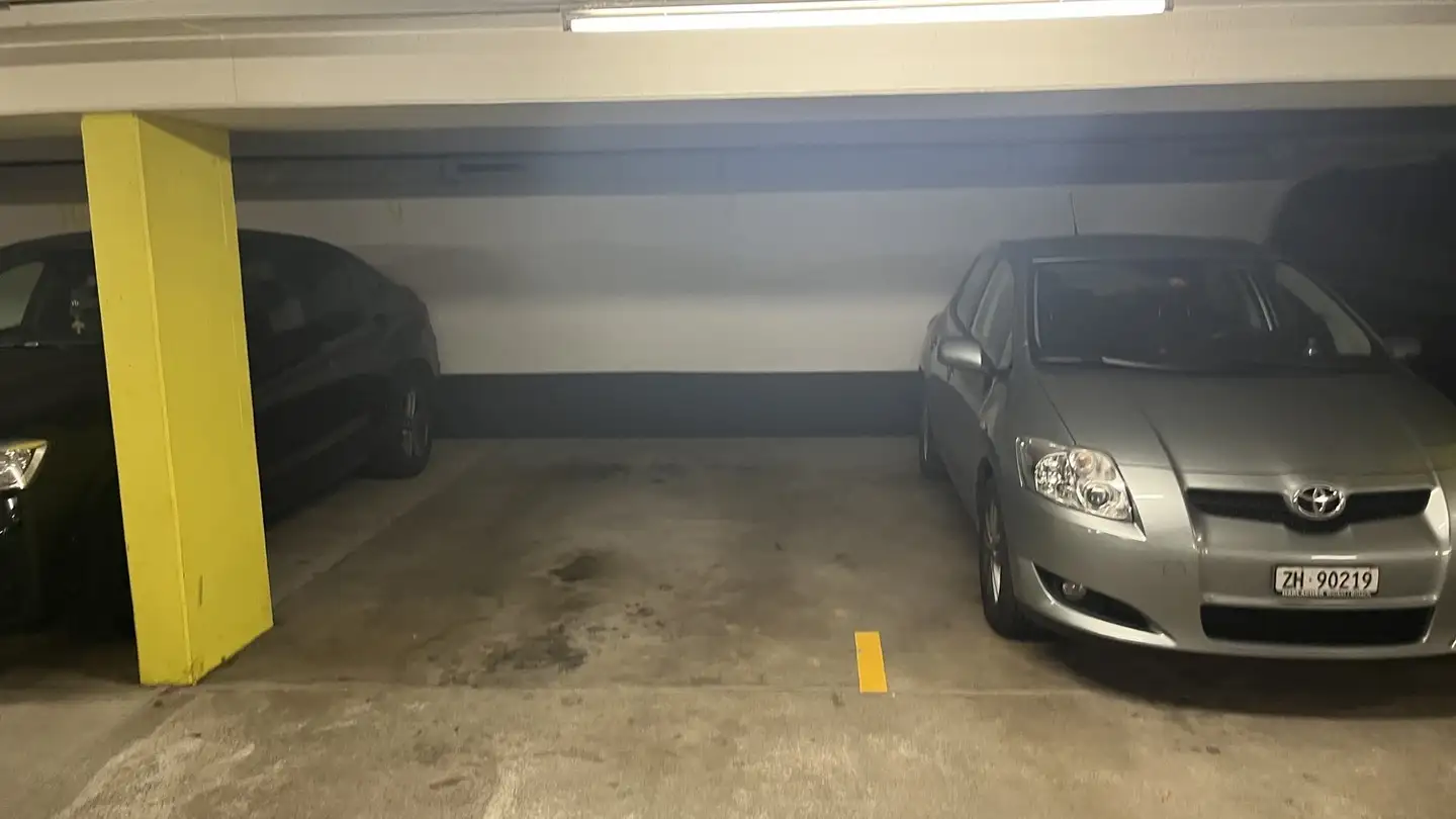 Outdoor parking space for rent - Plattenstrasse 22, 8152 Glattbrugg