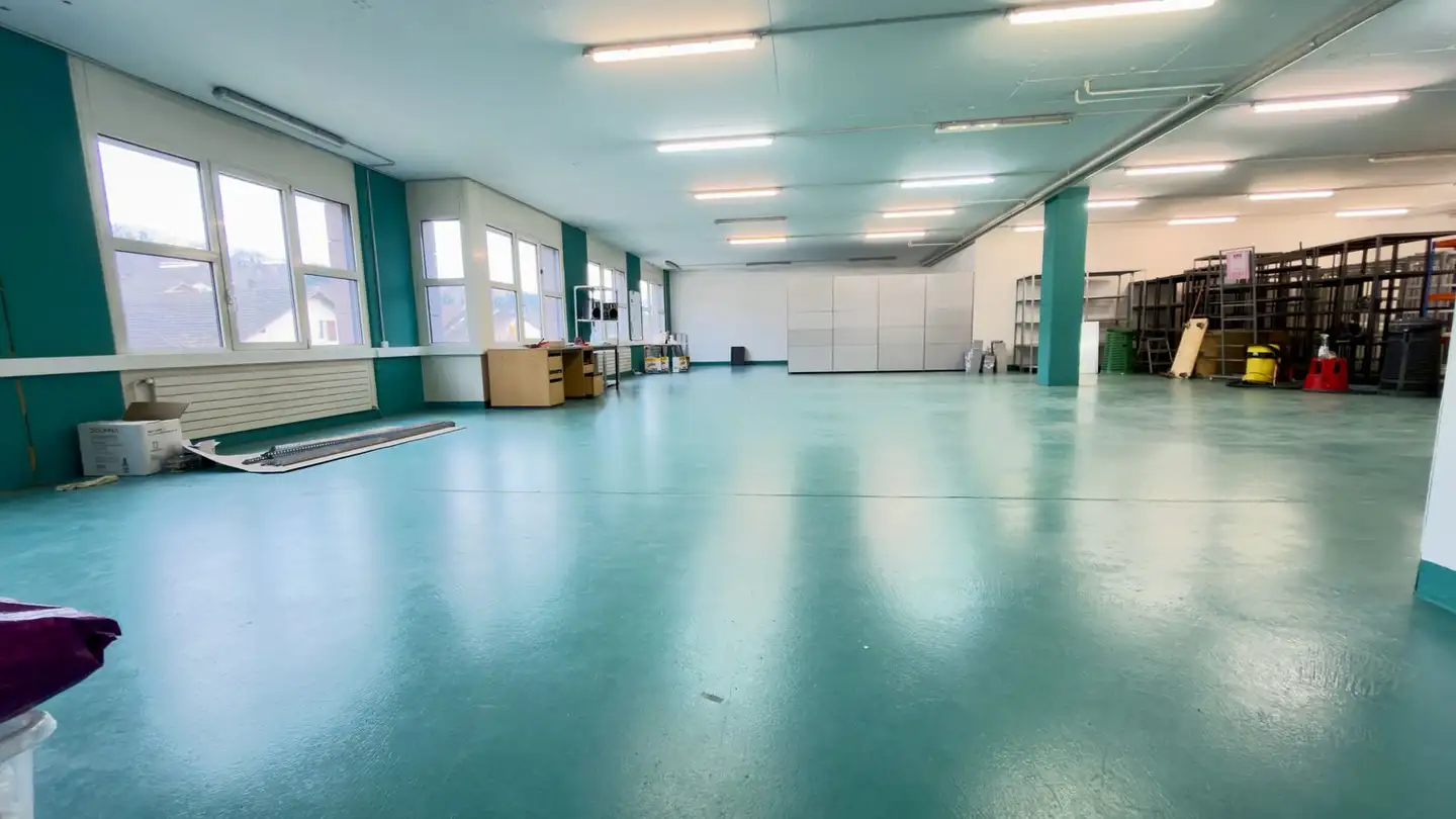 Commercial à louer - Rugghölzli 2, 5453 Remetschwil - Photo 4