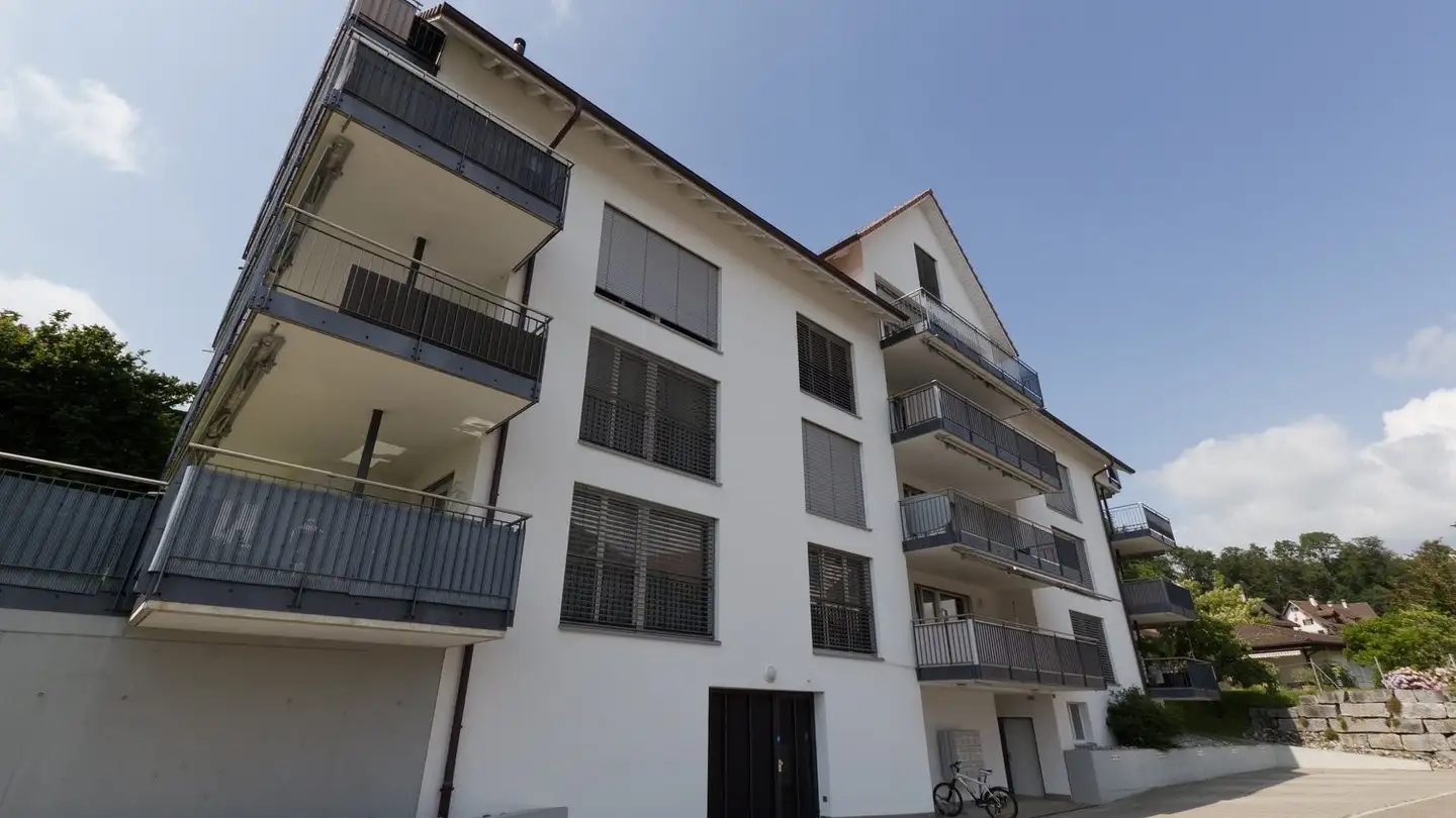 Garage singolo in affitto - Lochrütistrasse 17, 8633 Wolfhausen