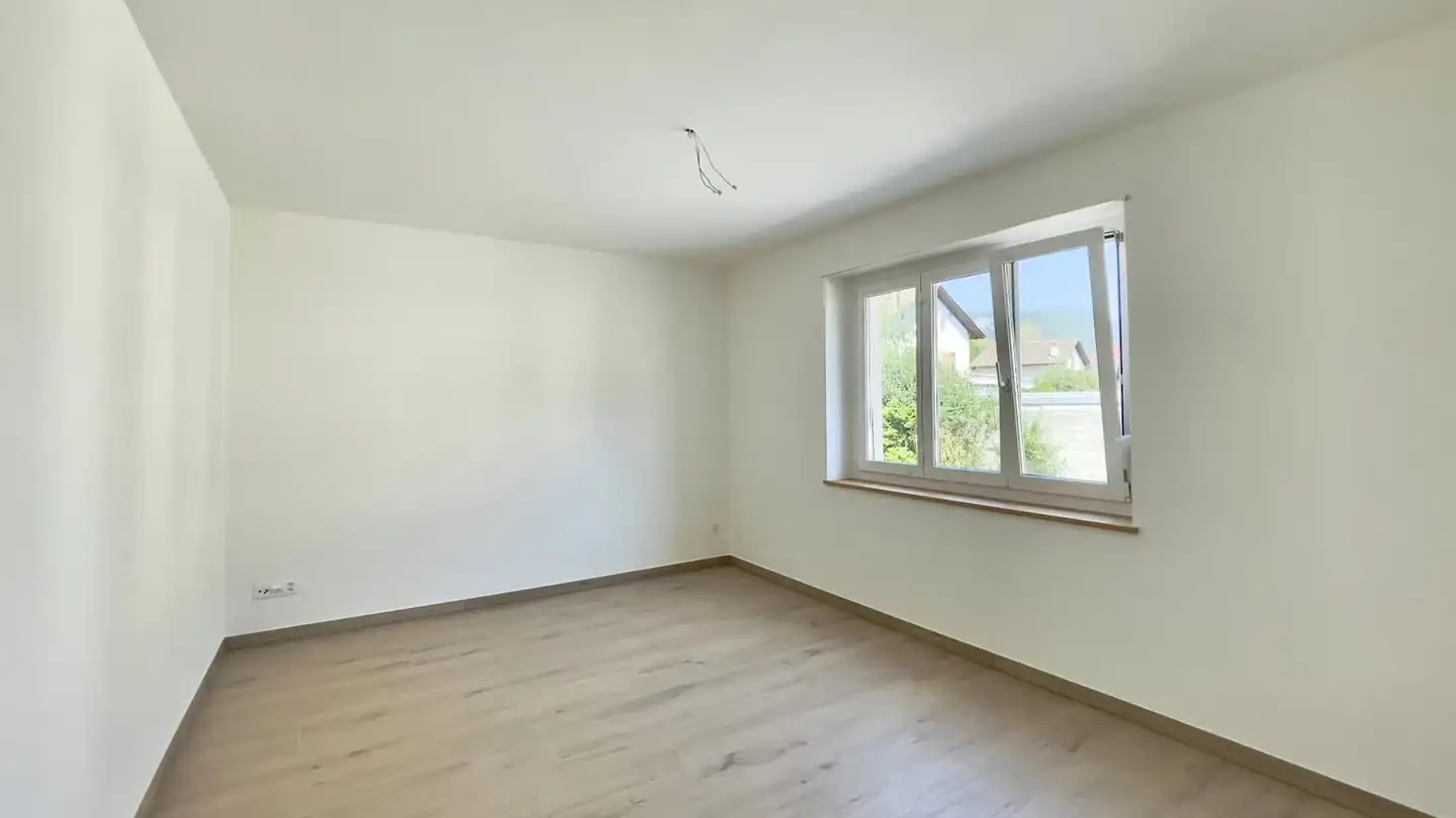 Apartment for rent - 2740 Moutier - Photo 2
