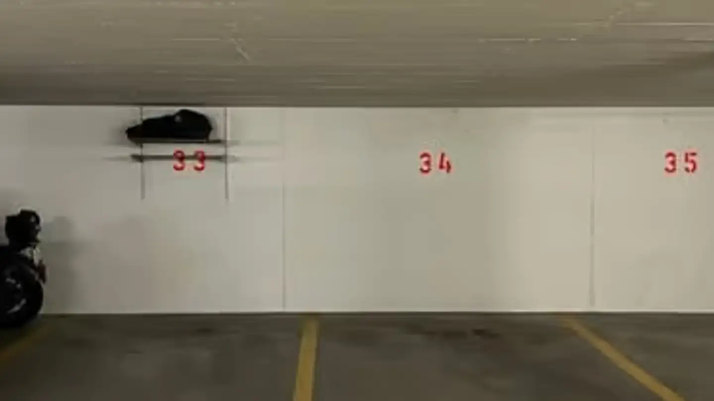 Underground parking space for rent - Grossmatt 2, 6314 Unterägeri