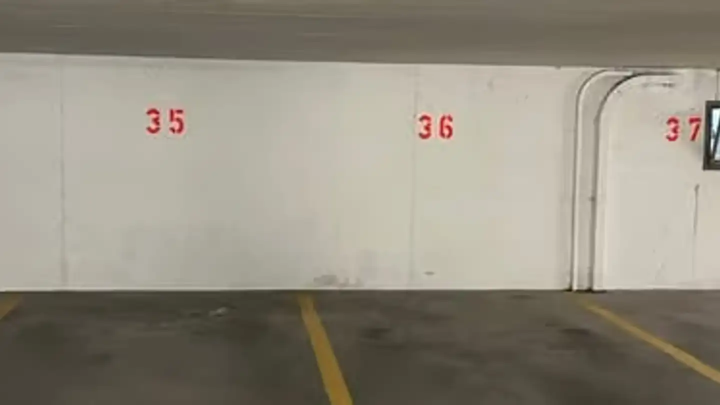 Underground parking space for rent - Grossmatt 2, 6314 Unterägeri - Photo 2