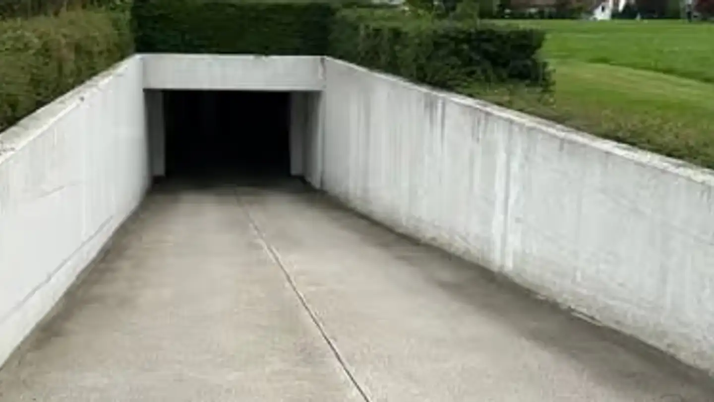 Underground parking space for rent - Grossmatt 2, 6314 Unterägeri - Photo 4