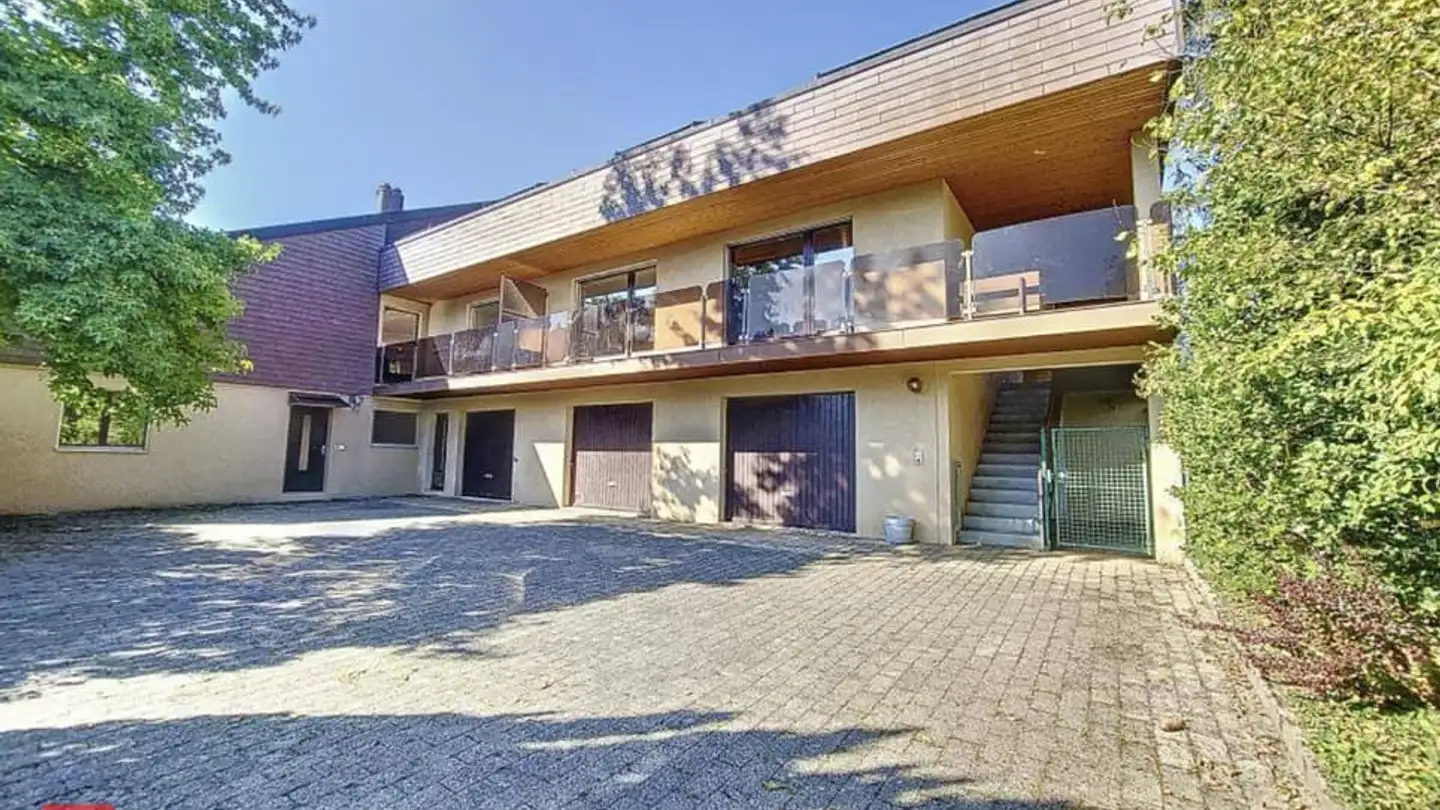 Residential building for sale - 1145 Bière