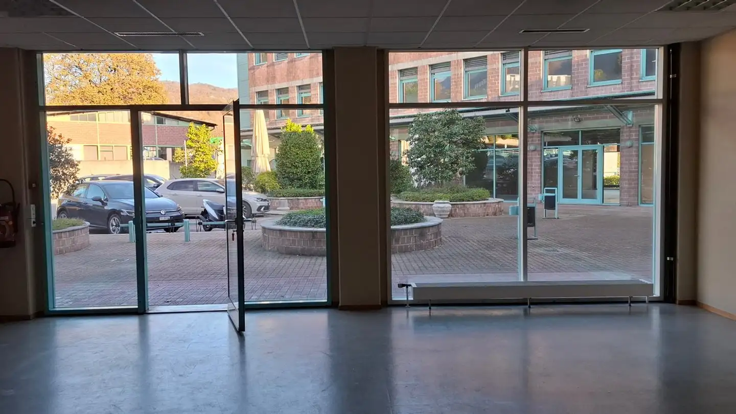 Negozio in affitto - 6928 Manno - Photo 2