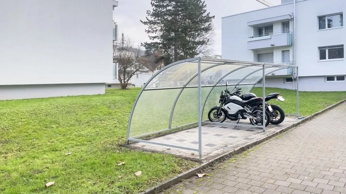 Outdoor motorbike parking space for rent - Hofmattweg 49, 4144 Arlesheim