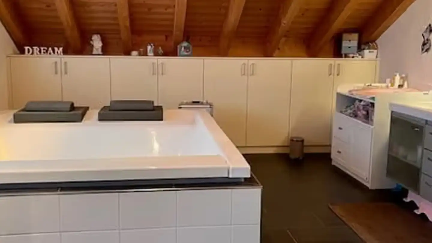 Attic flat for rent - Unterdorfstrasse 28a, 9451 Kriessern