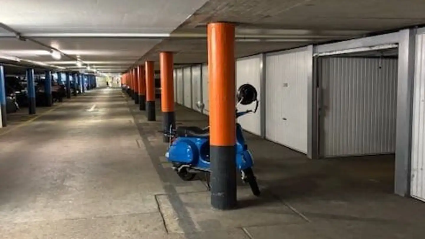 Place de parking souterraine à louer - Grand-Montfleury, 1290 Versoix - Photo 2