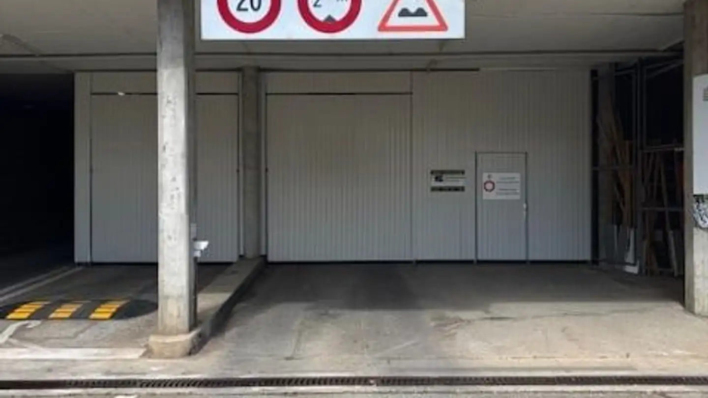 Place de parking souterraine à louer - Grand-Montfleury, 1290 Versoix - Photo 3